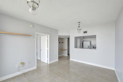 Condo in Fort Lauderdale, Florida, 1 bedroom  № 2187628 - photo 25