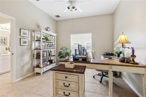 Condo in Fort Myers, Florida, 2 bedrooms  № 2231195 - photo 17