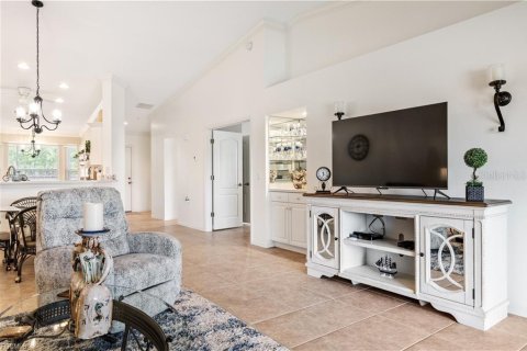 Condo in Fort Myers, Florida, 2 bedrooms  № 2231195 - photo 5