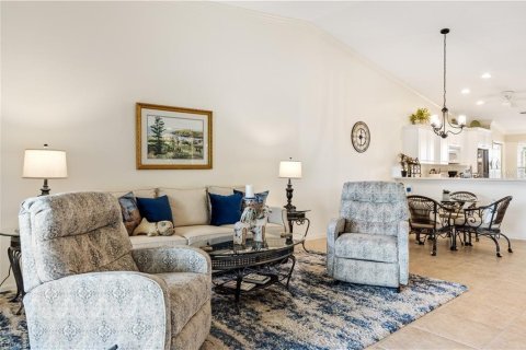 Condo in Fort Myers, Florida, 2 bedrooms  № 2231195 - photo 6