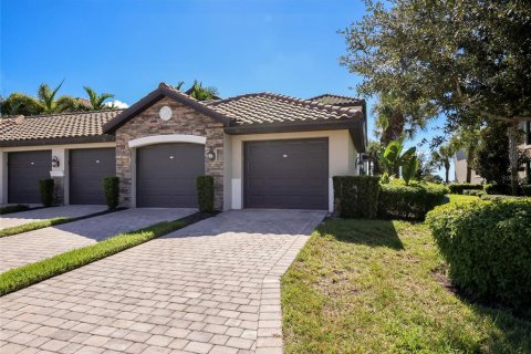 Copropriété à vendre à Bradenton, Floride: 2 chambres, 145.76 m2 № 2436709 - photo 8