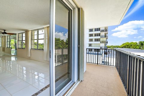 Condo in Boca Raton, Florida, 2 bedrooms № 2078421 - photo 7