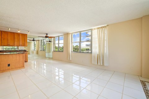Condo in Boca Raton, Florida, 2 bedrooms № 2078421 - photo 8
