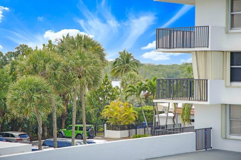 Condo in Boca Raton, Florida, 2 bedrooms № 2078421 - photo 29