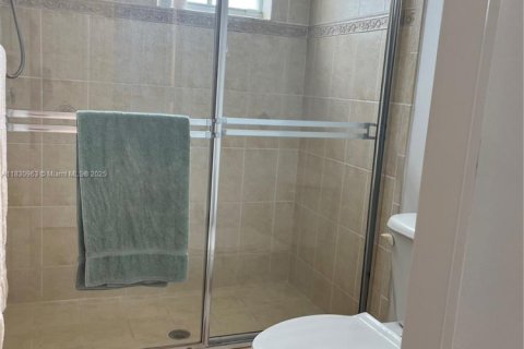 Adosado en venta en Pembroke Pines, Florida, 2 dormitorios, 108.7 m2 № 1807180 - foto 15