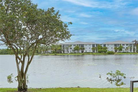 Adosado en venta en Pembroke Pines, Florida, 2 dormitorios, 108.7 m2 № 1807180 - foto 3
