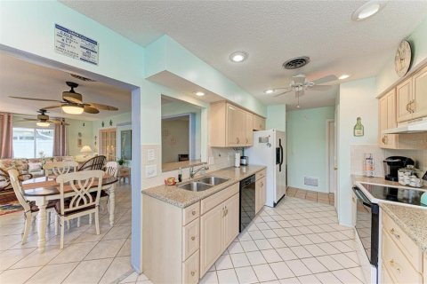 Снять в аренду виллу или дом в Венеция, Флорида 7 комнат, 171.87м2, № 1914716 - фото 14