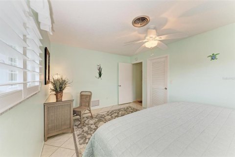 Снять в аренду виллу или дом в Венеция, Флорида 7 комнат, 171.87м2, № 1914716 - фото 30