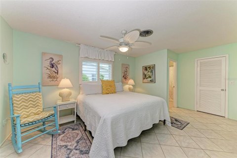 Снять в аренду виллу или дом в Венеция, Флорида 7 комнат, 171.87м2, № 1914716 - фото 24