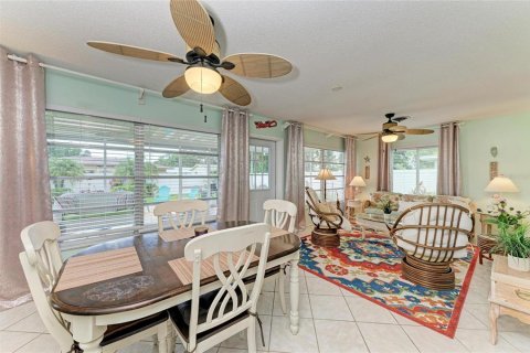 Снять в аренду виллу или дом в Венеция, Флорида 7 комнат, 171.87м2, № 1914716 - фото 18