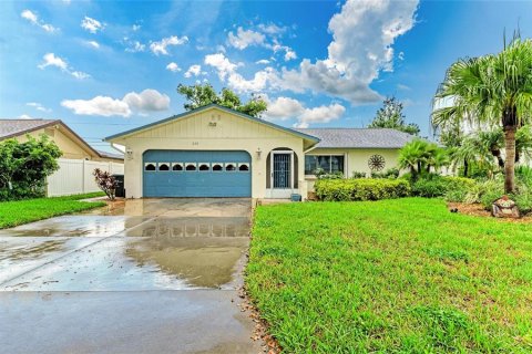 Снять в аренду виллу или дом в Венеция, Флорида 7 комнат, 171.87м2, № 1914716 - фото 2