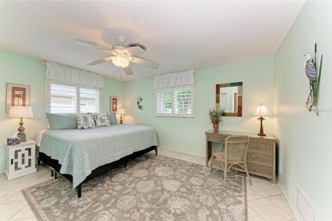 Снять в аренду виллу или дом в Венеция, Флорида 7 комнат, 171.87м2, № 1914716 - фото 28