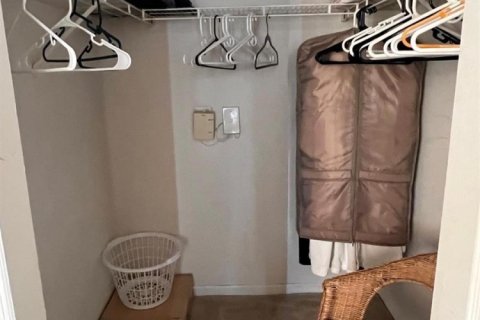 Condo in North Miami Beach, Florida, 3 bedrooms № 2082273 - photo 12