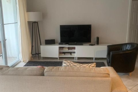 Condo in North Miami Beach, Florida, 3 bedrooms № 2082273 - photo 3