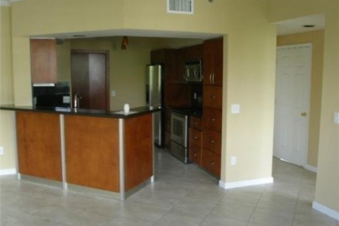 Condo in North Miami Beach, Florida, 3 bedrooms № 2082273 - photo 4