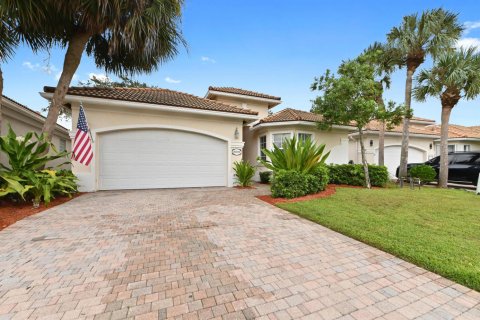 Villa ou maison à vendre à West Palm Beach, Floride: 3 chambres, 183.2 m2 № 2432508 - photo 2
