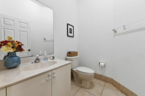 Villa ou maison à vendre à West Palm Beach, Floride: 3 chambres, 183.2 m2 № 2432508 - photo 13