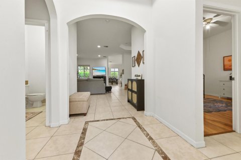Villa ou maison à vendre à West Palm Beach, Floride: 3 chambres, 183.2 m2 № 2432508 - photo 3