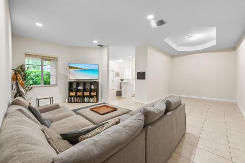 Villa ou maison à vendre à West Palm Beach, Floride: 3 chambres, 183.2 m2 № 2432508 - photo 4