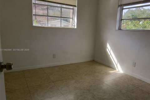 Dúplex en alquiler en Dania Beach, Florida, 2 dormitorios, 67.35 m2 № 2002500 - foto 7