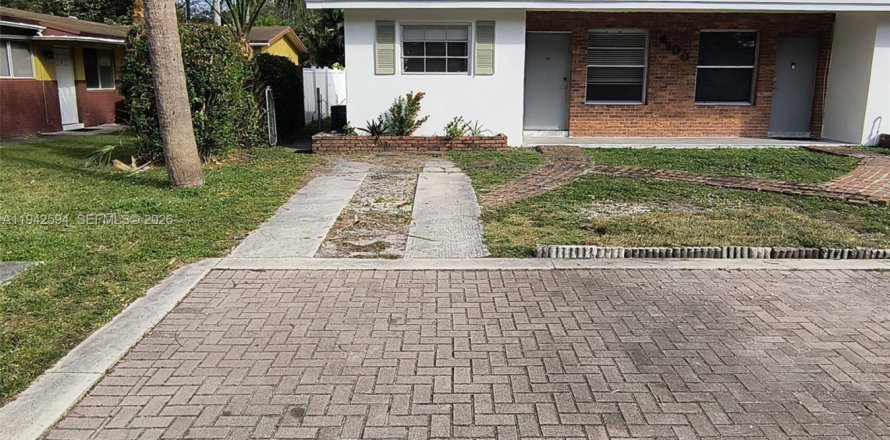 Dúplex en Dania Beach, Florida 2 dormitorios, 67.35 m2 № 2002500