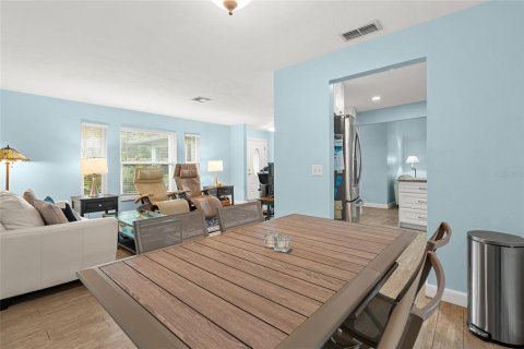 Villa ou maison à vendre à Sarasota, Floride: 3 chambres, 139.63 m2 № 2107604 - photo 8