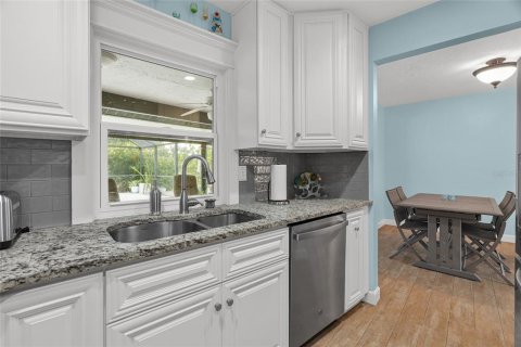 Villa ou maison à vendre à Sarasota, Floride: 3 chambres, 139.63 m2 № 2107604 - photo 6