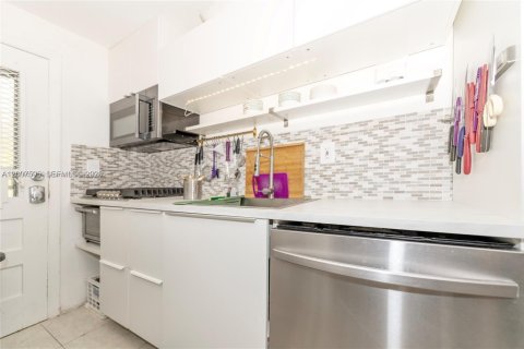 Apartamento en alquiler en Miami Beach, Florida, 1 dormitorio, 54.81 m2 № 2075223 - foto 22