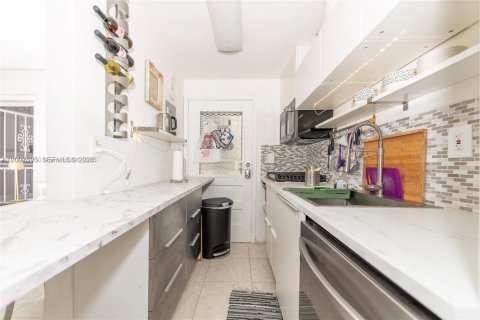 Apartamento en alquiler en Miami Beach, Florida, 1 dormitorio, 54.81 m2 № 2075223 - foto 11