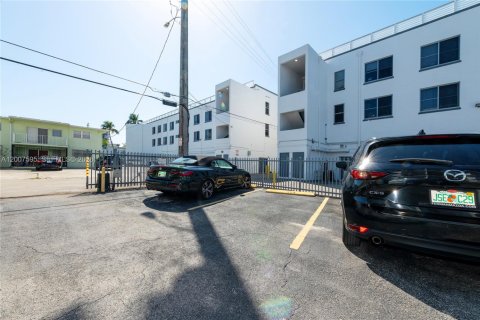 Apartamento en alquiler en Miami Beach, Florida, 1 dormitorio, 54.81 m2 № 2075223 - foto 19