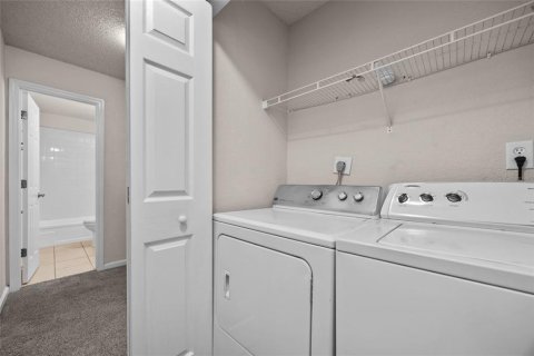 Condo in Gainesville, Florida, 3 bedrooms  № 1746616 - photo 20