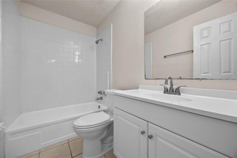 Condo in Gainesville, Florida, 3 bedrooms  № 1746616 - photo 19