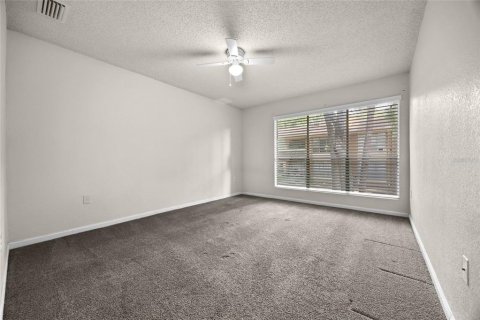 Condo in Gainesville, Florida, 3 bedrooms  № 1746616 - photo 11