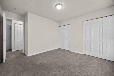 Condo in Gainesville, Florida, 3 bedrooms  № 1746616 - photo 18
