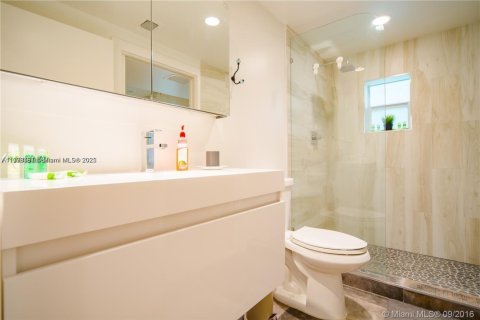 Copropriété à vendre à Miami Beach, Floride: 1 chambre, 60.39 m2 № 1962259 - photo 13