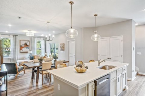 Townhouse in Eustis, Florida 3 bedrooms, 152.82 sq.m. № 2101867 - photo 7