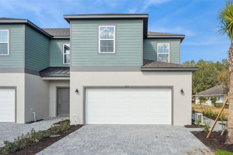 Townhouse in Eustis, Florida 3 bedrooms, 152.82 sq.m. № 2101867 - photo 2