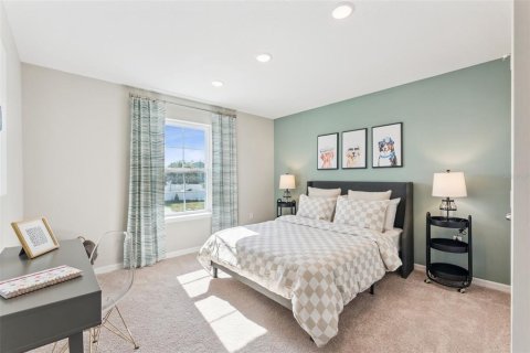 Townhouse in Eustis, Florida 3 bedrooms, 152.82 sq.m. № 2101867 - photo 12
