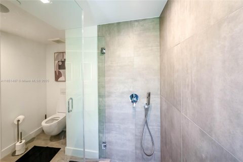 Condo in Miami Beach, Florida, 3 bedrooms  № 1857517 - photo 28