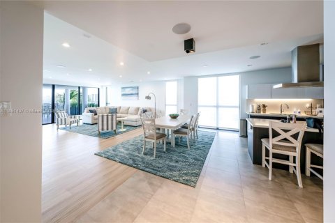 Condo in Miami Beach, Florida, 3 bedrooms  № 1857517 - photo 4