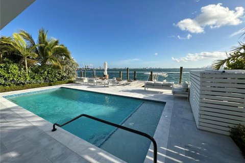 Condo in Miami Beach, Florida, 3 bedrooms  № 1857517 - photo 3