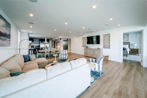 Condo in Miami Beach, Florida, 3 bedrooms  № 1857517 - photo 8
