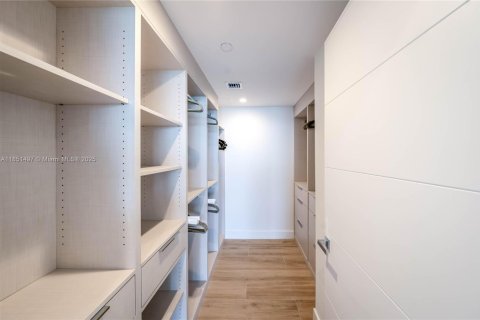 Condo in Miami Beach, Florida, 3 bedrooms  № 1857517 - photo 19