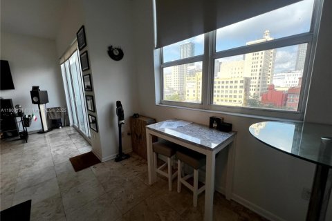 Снять в аренду кондоминиум в Майами, Флорида 1 спальня, 60.48м2, № 1964490 - фото 12