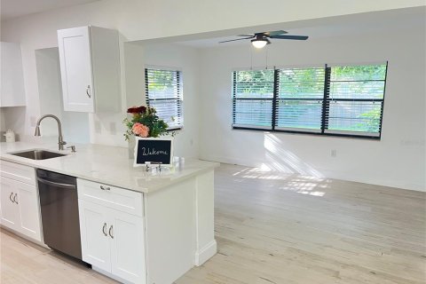 House in Port Charlotte, Florida 2 bedrooms, 113.53 sq.m. № 1910956 - photo 16