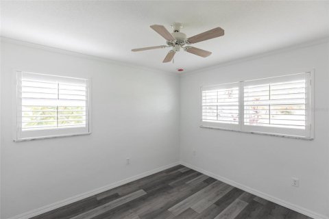 House in Punta Gorda, Florida 2 bedrooms, 128.39 sq.m. № 1908631 - photo 13