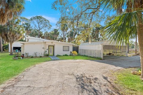 House in Hernando Beach, Florida 2 bedrooms, 125.23 sq.m. № 2227091