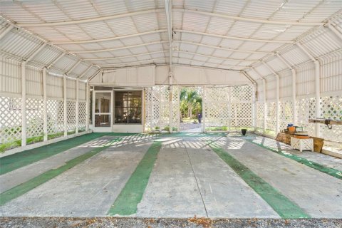 House in Hernando Beach, Florida 2 bedrooms, 125.23 sq.m. № 2227091 - photo 28