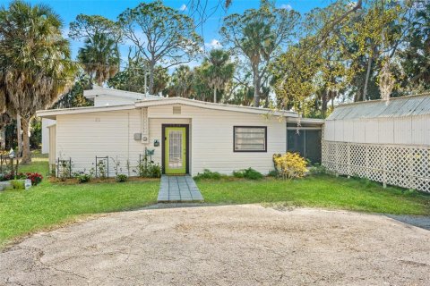 House in Hernando Beach, Florida 2 bedrooms, 125.23 sq.m. № 2227091 - photo 2