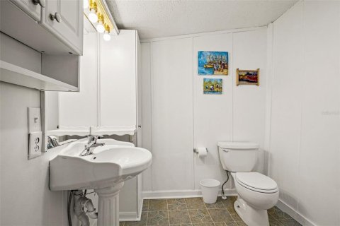 House in Hernando Beach, Florida 2 bedrooms, 125.23 sq.m. № 2227091 - photo 24